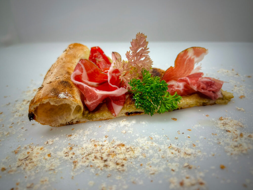 Round Pizza with La Rustica Type 1 Flour